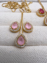 Load image into Gallery viewer, Drop princess updated jewelry set
