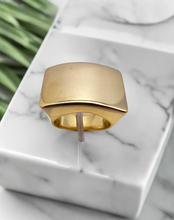 Load image into Gallery viewer, Heavy top square frosted ring