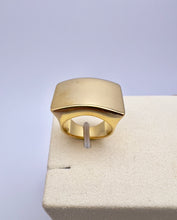 Load image into Gallery viewer, Heavy top square frosted ring