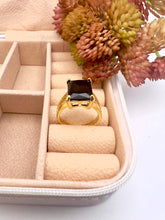 Load image into Gallery viewer, Square fine cut crystal Seductive Collection ring