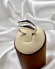 Load image into Gallery viewer, Chunky geometric adjustable silver plated ring