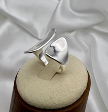 Load image into Gallery viewer, Chunky geometric adjustable silver plated ring