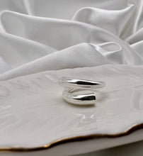 Load image into Gallery viewer, Chunky geometric adjustable silver plated ring