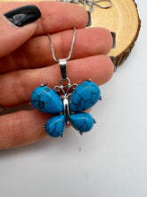 Load image into Gallery viewer, Natural stone butterfly shape necklace
