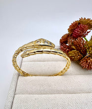 Load image into Gallery viewer, Luxury inspired snake bracelet
