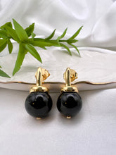 Load image into Gallery viewer, Round black agate stud earrings
