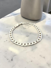 Load image into Gallery viewer, Grumet 8' unisex bracelet
