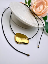 Load image into Gallery viewer, Organic necklace adjustable tie style
