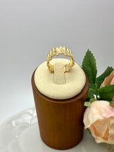 Load image into Gallery viewer, Adjustable ring uneven twigs
