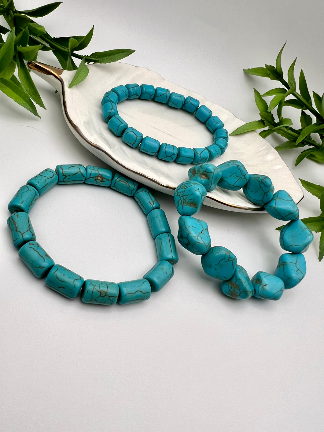 Turquoise natural gem stone set  bracelet no clasp