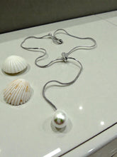 Load image into Gallery viewer, Tie necklace pearl at the end

