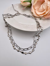 Load image into Gallery viewer, Double choker links and hearts necklace
