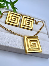 Load image into Gallery viewer, Waterproof geometric statement set
