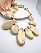 Load image into Gallery viewer, Acrylic irregular stones handmade necklace
