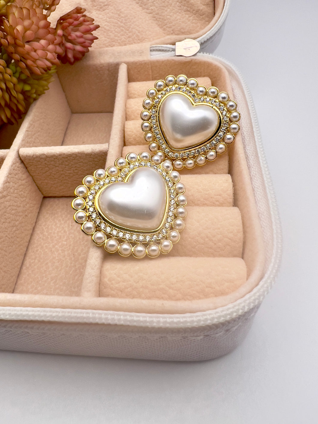 Modern pearl heart earrings