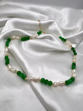 Load image into Gallery viewer, Natural freshwater and green jade necklace
