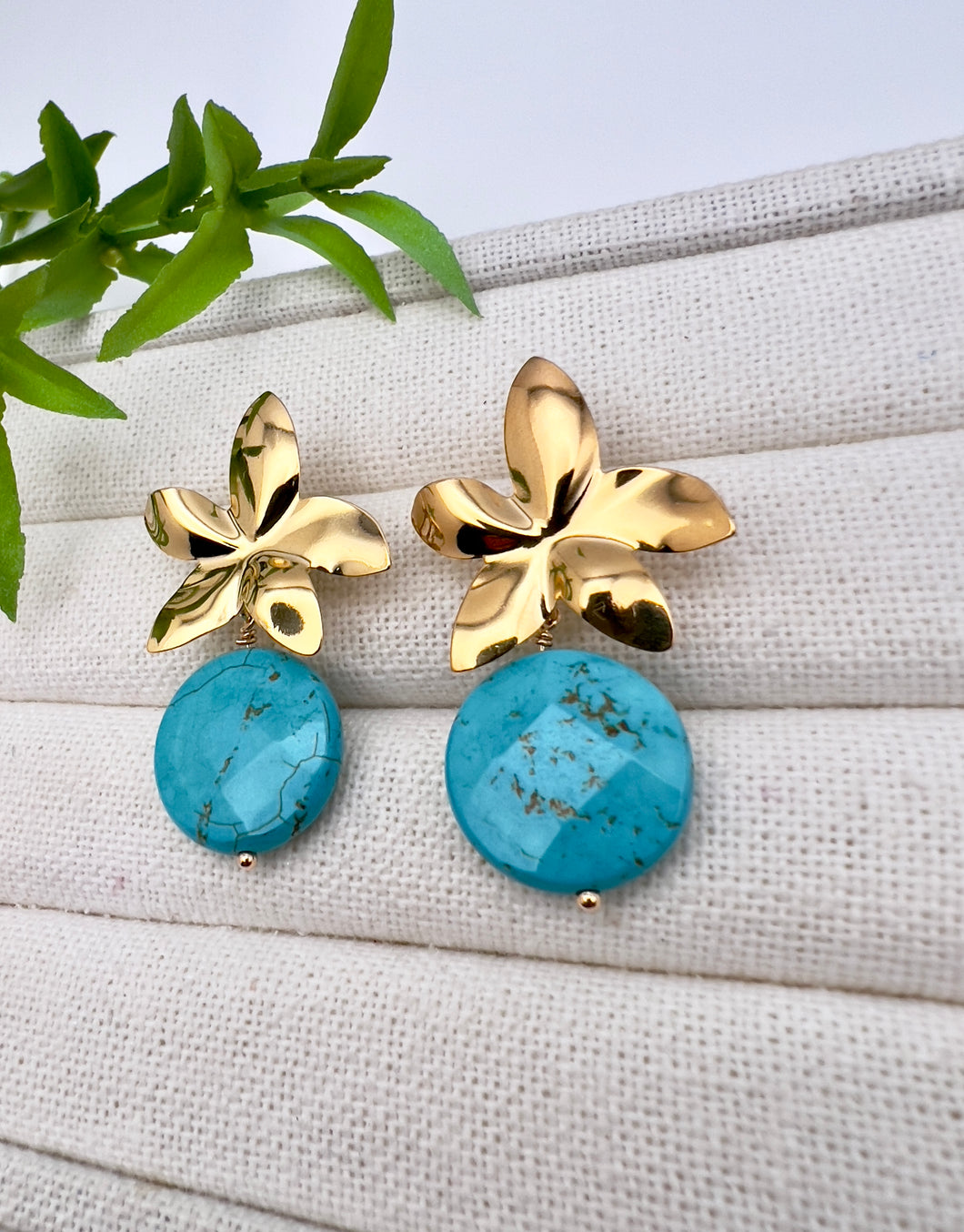 Turquoise jade coin flower base earrings