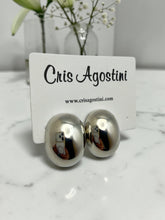Load image into Gallery viewer, Oval half button-shaped medium earrings
