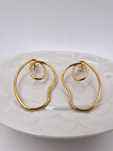 Load image into Gallery viewer, Organic knot Seductive Collection earrings
