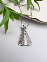 Load image into Gallery viewer, Plain Our Lady of Aparecida medium size necklace
