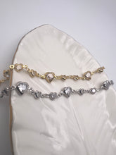 Load image into Gallery viewer, Delicate crystal heart bracelet
