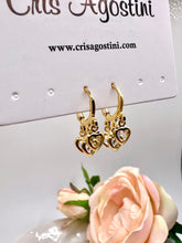 Load image into Gallery viewer, Crystal clear pendants small hoop earrings
