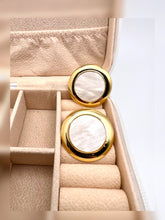 Load image into Gallery viewer, Round mother of pearl gold plated earrings
