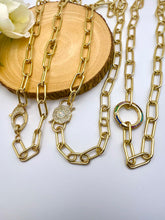 Load image into Gallery viewer, Equal links clasp options short necklace
