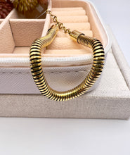 Load image into Gallery viewer, Old gold round snake bracelet
