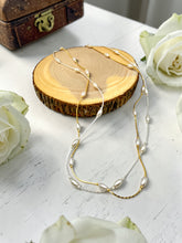 Load image into Gallery viewer, Rice pearl spaced short necklace
