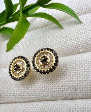 Load image into Gallery viewer, Fine small pizza cz black earrings
