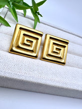 Load image into Gallery viewer, Waterproof geometric statement set
