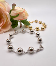 Load image into Gallery viewer, Medium ball carryer link bracelet in sequence

