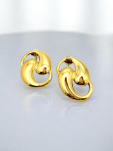 Load image into Gallery viewer, Statement maxi organic earrings
