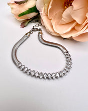 Load image into Gallery viewer, German thread and crystal navettes bracelet
