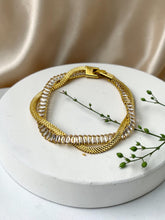 Load image into Gallery viewer, Interwoven baguette bracelet jewelry clasp
