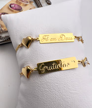 Load image into Gallery viewer, Phrases of faith hope and grateful bracelet
