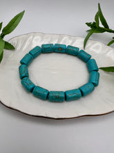 Load image into Gallery viewer, Turquoise natural gem stone set  bracelet no clasp
