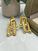 Load image into Gallery viewer, Push back style Selfsame Tiffy earrings
