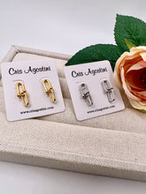 Load image into Gallery viewer, Tiny light tify link earrings
