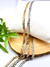 Load image into Gallery viewer, Piastrine interlock links polished chain necklace
