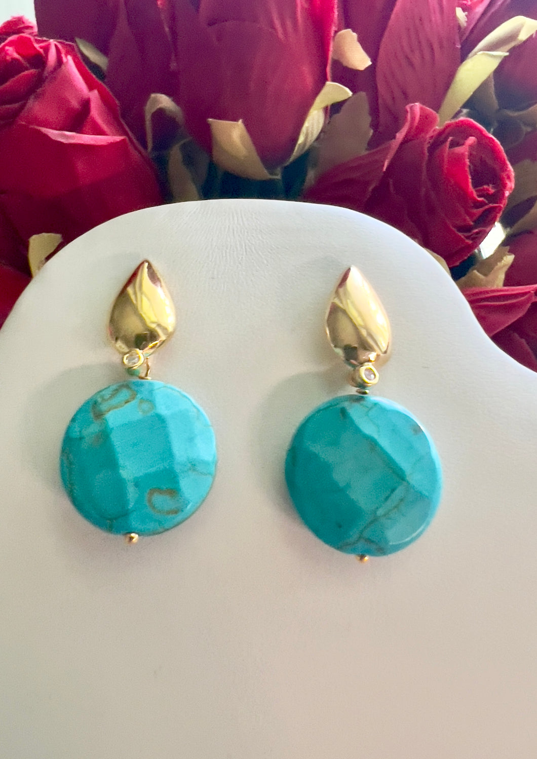 Round turquoise cz detail earrings