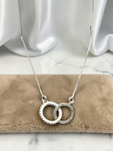 Load image into Gallery viewer, Delicate handcuff necklace
