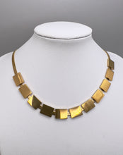 Load image into Gallery viewer, Square plates that reflect brightness choker necklace
