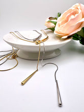 Load image into Gallery viewer, Sleek Y shaped tie necklace
