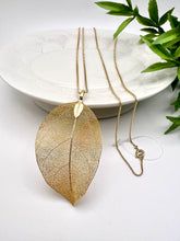 Load image into Gallery viewer, Long lace leaf pendant necklace
