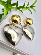 Load image into Gallery viewer, Two colors plain heart earrings
