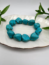 Load image into Gallery viewer, Turquoise natural gem stone set  bracelet no clasp
