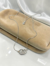 Load image into Gallery viewer, Delicate handcuff necklace
