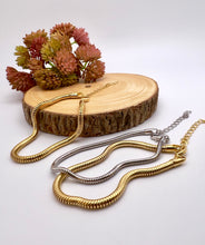 Load image into Gallery viewer, Round snake 3mm classic bracelet
